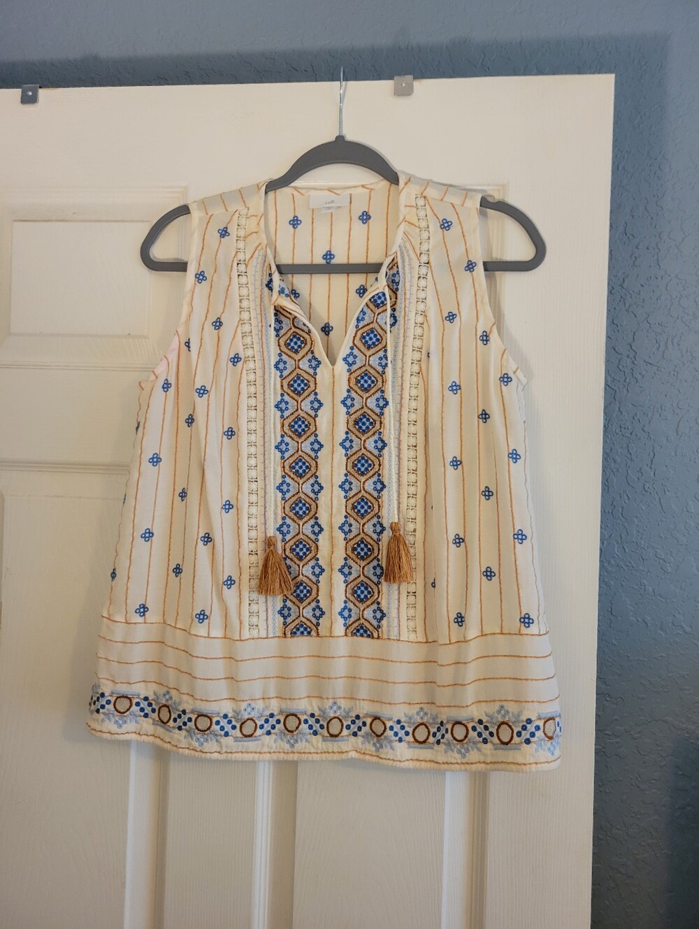 J. Jill Embroidered Cream, Blue, Tan Embroidered Tunic Top Size Small Petite